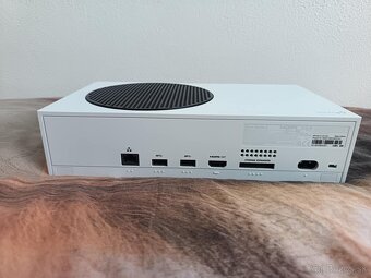 Xbox Series S - 4