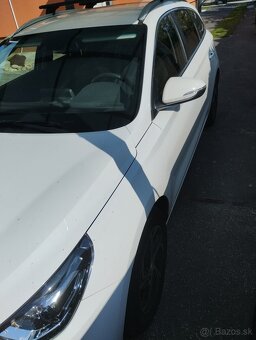 Hyundai i30 1.5i Family combi - 4