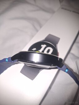 Samsung watch 5 44 lte čierne s dokupeným modrým remienkom č - 4