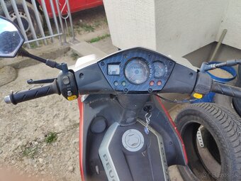 Skúter peugeot Jet Force - 4