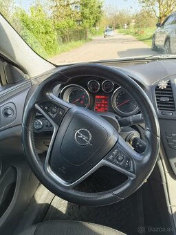 Opel INSIGNIA SPORTS TOURER SW - 4