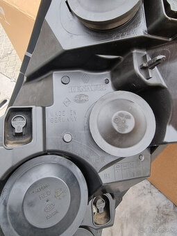 Pravý přední světlomet Renault Master 3 - 4