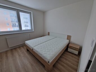 Prenájom čiastočne zariadeného bytu - 4