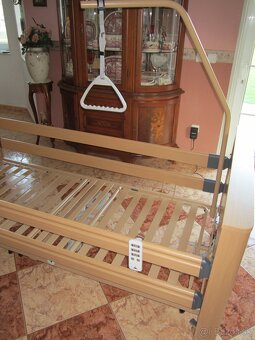 Polohovateľná elektrická posteľ - LOW ENTRY - 4