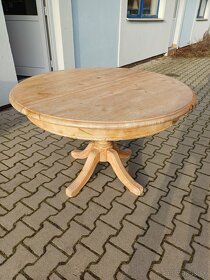 Okrúhly stôl stoličky komoda pínia - 4