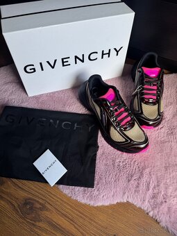 GIVENCHY Tk-Mx - original - 4