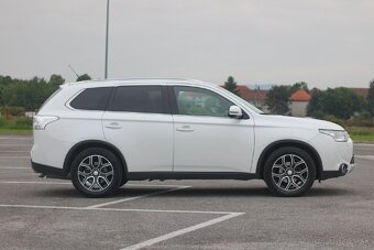 Mitsubishi Outlander 2.2 DI-D 7-MIESTNE - 4
