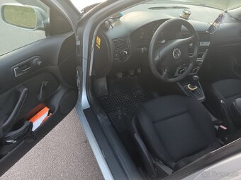 Predám Volkswagen Golf 4 Combi - 4