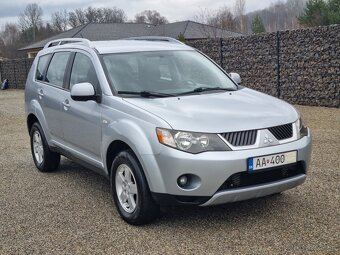 MITSUBISHI OUTLANDER 2,0Di-D 4x4 - 4