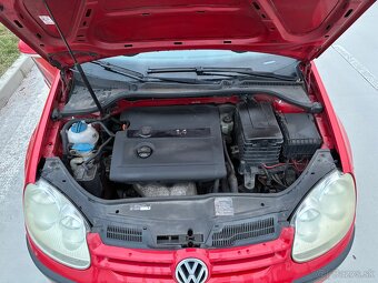 Volkswagen Golf 5 - 4
