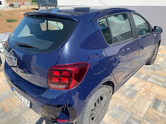 Sandero - 4