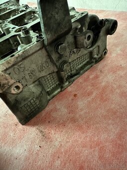 HLAVICA BMW N47D20C 7810465 E81 E87 E90 E91 F10 F20 F30 2.0D - 4