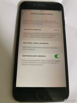 Predám iPhone 8 64gb - 4