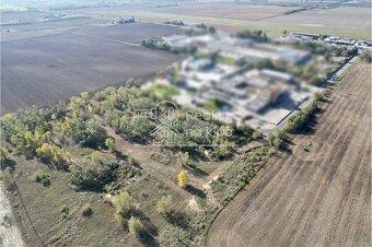 Na predaj stavebný pozemok v priemyselnej zóne v NZ - 4