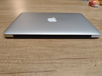 Apple Macbook Air 11 2015 A1465 - 4