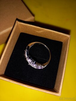 Strieborný prsteň s drahokamom - 4