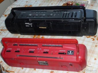 Predám rádiomagnetofóny INTERSOUND a MEKOSONIC - 4