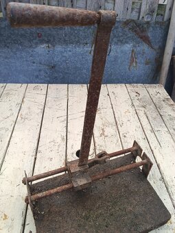 REZACKA STARA NA OBKLAD - 4