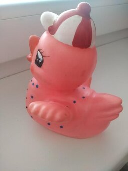 Retro gumená pískacia hračka - kačička - 4