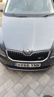 Kapota Škoda Octavia 3 - 4