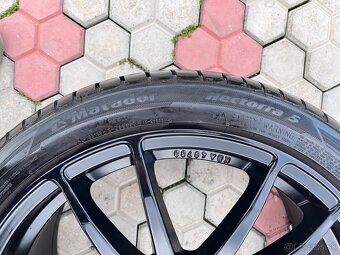 ALUTEC 5x112 R19 s pneu MATADOR 235/40 R19 - 4