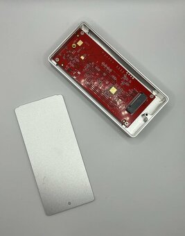ORICO M214 40Gbps M.2 NVMe Aluminum Striped SSD Enclosure - 4