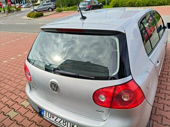Predám VW Golf 5 TDI - 4