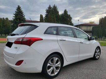 Hyundai I30 CW 1.6CRDi Premium - 4