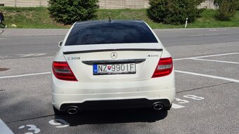 Mercedes-Benz C300 4Matic AMG Packet V6 - 4
