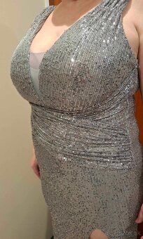 flirtované šaty Grafit - 4