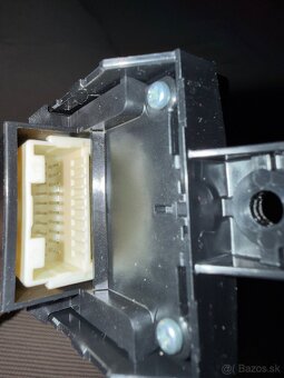 Toyota RAV4 otváranie okien - 4