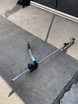 strešny nosič thule + nosiče bicyklov - 4