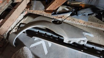 Rx8  bodykit  rocket bunny opravne plechy prahy - 4