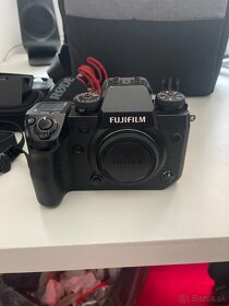 Fujifilm x-h1+ Objektív 18-55mm+ mikrofón+ ďaľšie veci - 4