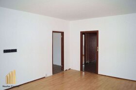 Nestor Capital-Slnečný 3-izbový byt s pekným výhľadom - 4