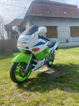 Kawasaki ZZR 600 - 4