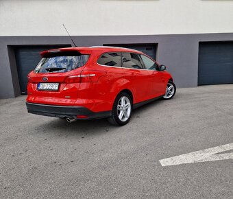 FORD FOCUS Kombi Titanium - 4