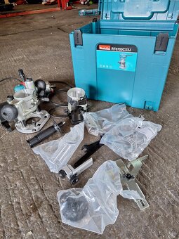 Multifunkčná freza Makita RT0700CX2J - 4