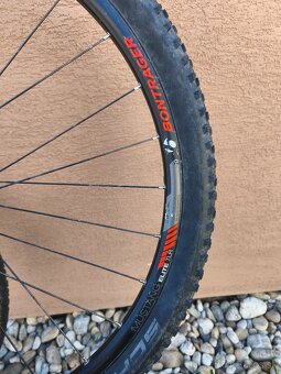 Kolesá 29" DT Swiss Bontrager - 4