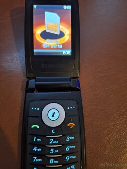 Samsung - 4