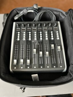 Predám Behringer X-Touch Extender - 4