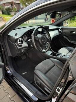 Mercedes-Benz CLA 200d - 4