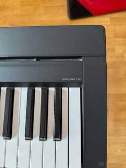 Yamaha Digital piano P-45 - 4