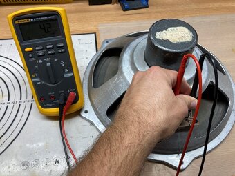 Predám basový reproduktor ARO835 - 4