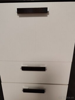 Komoda - 4