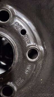 Zimne 215/60r16 Bridgestone+plechove disky - 4