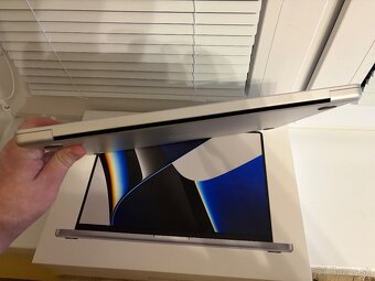 MacBook Pro 16 M1 Pro 16/512GB 15 cyklov - 4