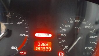 Predám Peugeot 406 - 4