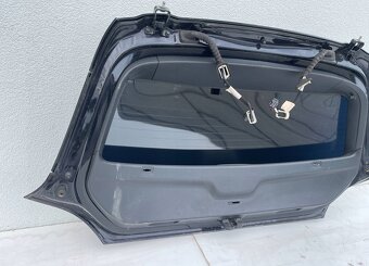 VW scirocco 2008- 5. Piate kufrové dvere kufor - 4