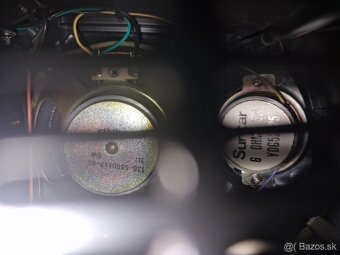 X- BASS dvojkazetový Rádiomagnetofón SHARP SURROUND - 4